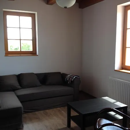 Gyuemoelcsoeskert Vendeghaz Apartmán Zánka